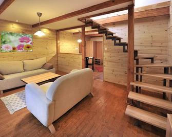 Aplend Chaty Tatry Holiday - Veľký Slavkov - Living room