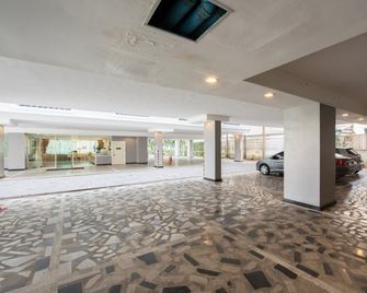 Romance Hotel Srinakarin - Bangkok - Lobby