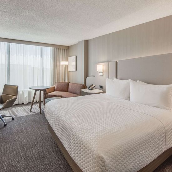 Bedroom view of Sonesta Denver Downtown