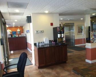 Island Inn Beach Resort - Treasure Island