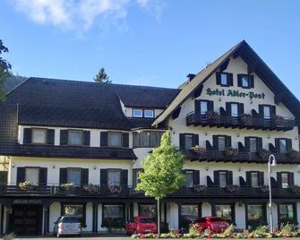 Hotel Adler - Post - Baiersbronn - Byggnad