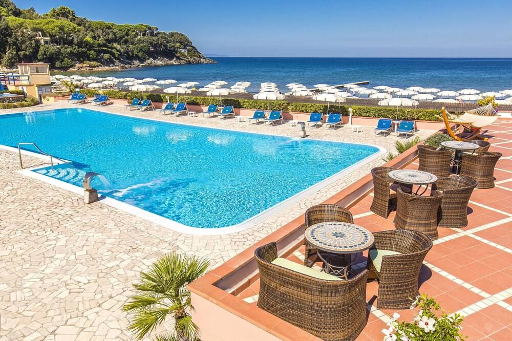 Hotel Del Golfo - פרוצ'ו - בריכה