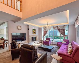 Villa Zeytin - Kusadasi - Living room