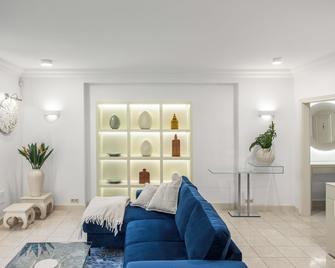 President Mezonet Apartment - Brno - Living room