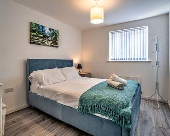 One-bedroom ground floor apartment in Birmingham with parking - Birmingham - Soverom