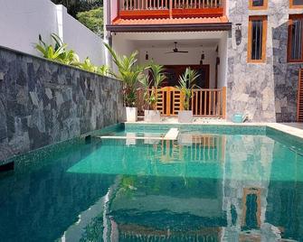 Cara White House - Galle - Pool