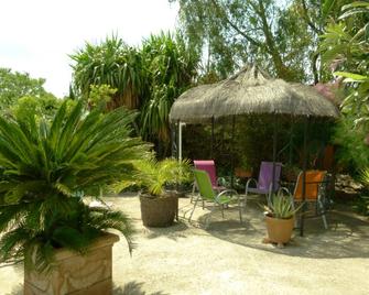 Gite in Provence in an idyllic setting - Marsella - Patio