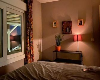 Casa Cada Stunning 1 Bedroom Cabin with Private Pool and BBQ Perfect for Couples - Cómpeta - Bedroom