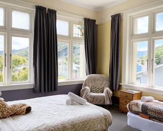 Noah's Ark Backpackers - Greymouth