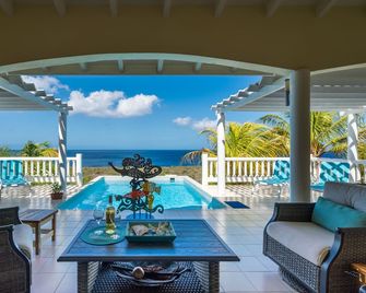 Villa Sirena! '5 Stars' at Coral Estate! - Sint Willibrordus - Balcón