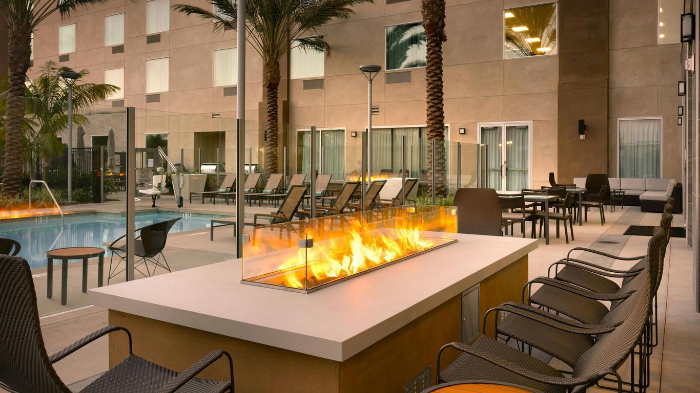 Courtyard By Marriott Los Angeles Lax/Hawthorne