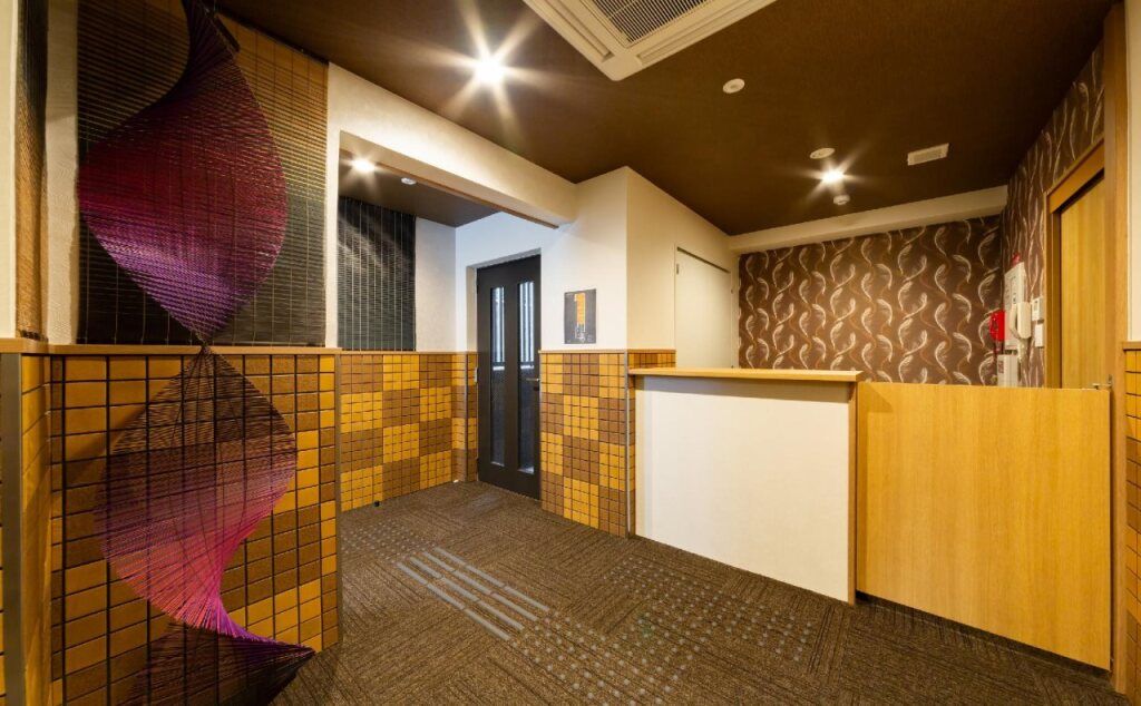 جراند جابانينج هوتل كاراسوما جوجو