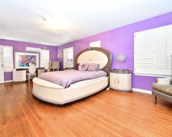 Sobeyou Bed & Breakfast - Miami Beach - Bedroom