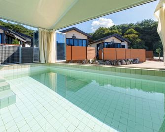 Taean Holy Dog Pool Villa - Taean - Pool