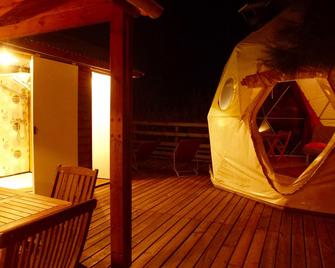 Bubble Dome Village - Saint-Joseph - Patio