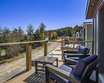 3 Bedroom: Coal Box Beautiful Unique Home Close to Slopes - Snowshoe - Balcón