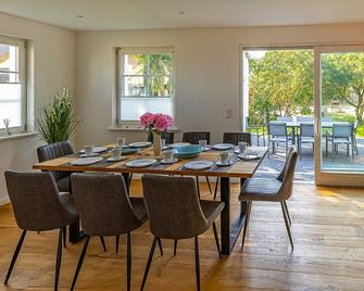 Haus Theresa - Born am Darss - Jadalnia