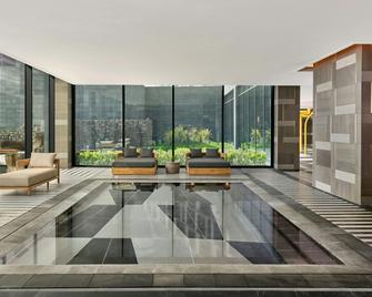 JW Marriott Jeju Resort & Spa - סאוגוויפו - לובי
