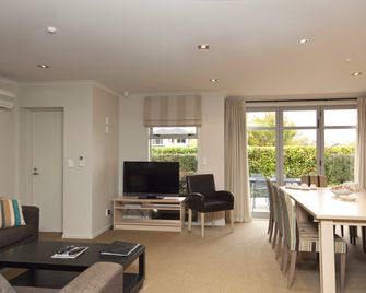 بيتشتري موتل - تاوبو - غرفة معيشة