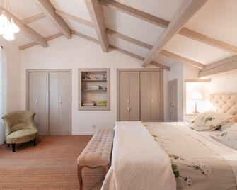 La Maison du Tilleul charming house with heated pool from April to October - La Roque-sur-Cèze - Habitación