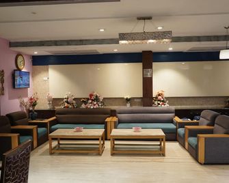 The Vinayak Hotel - Gwalior - Lounge