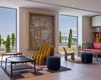 Hampton by Hilton Lyon Airport - Colombier-Saugnieu - Area lounge