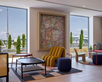 Hampton by Hilton Lyon Airport - Colombier-Saugnieu - Lounge