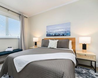 Beach & Wine Retreat: Close to Lake Michigan Dunes - Stevensville - Ložnice