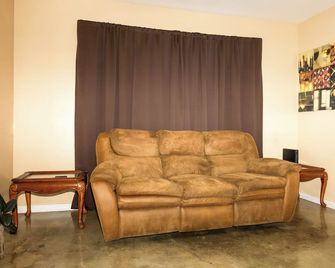 Fair and Walker - Atlanta - Living room