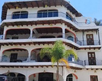 Hotel Hacienda La Puerta de Enmedio - Mascota - Будівля
