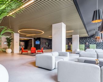 Park Inn by Radisson Danube Bratislava - ברטיסלבה - לובי