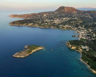 Synny And Comfortable Studio Near Crystal Water Sandy Beach - Almyrida - Building