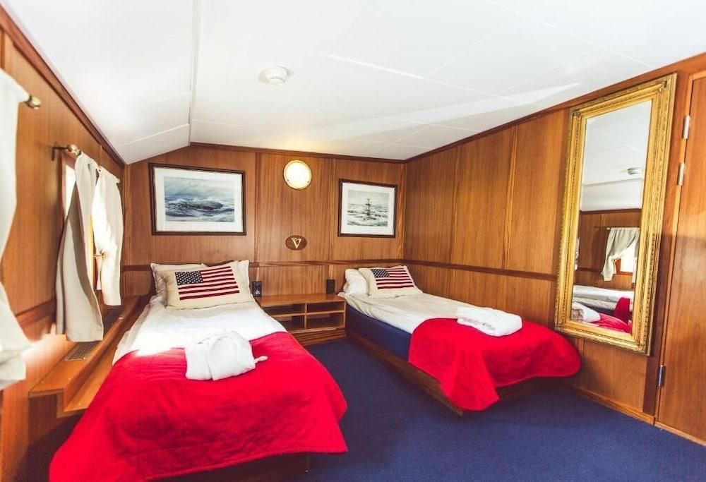 باركين فايكينج باي ديالوج هوتلز