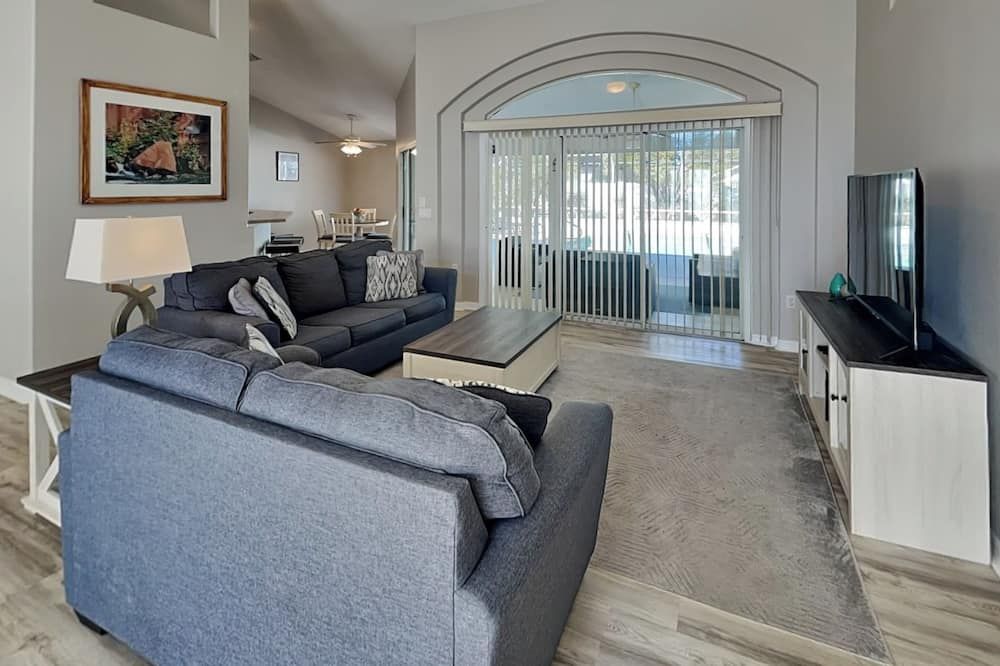 Sandy Dreams - Palm Coast - Living room