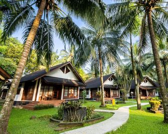 Mutiara Carita Cottages - Carita - Building