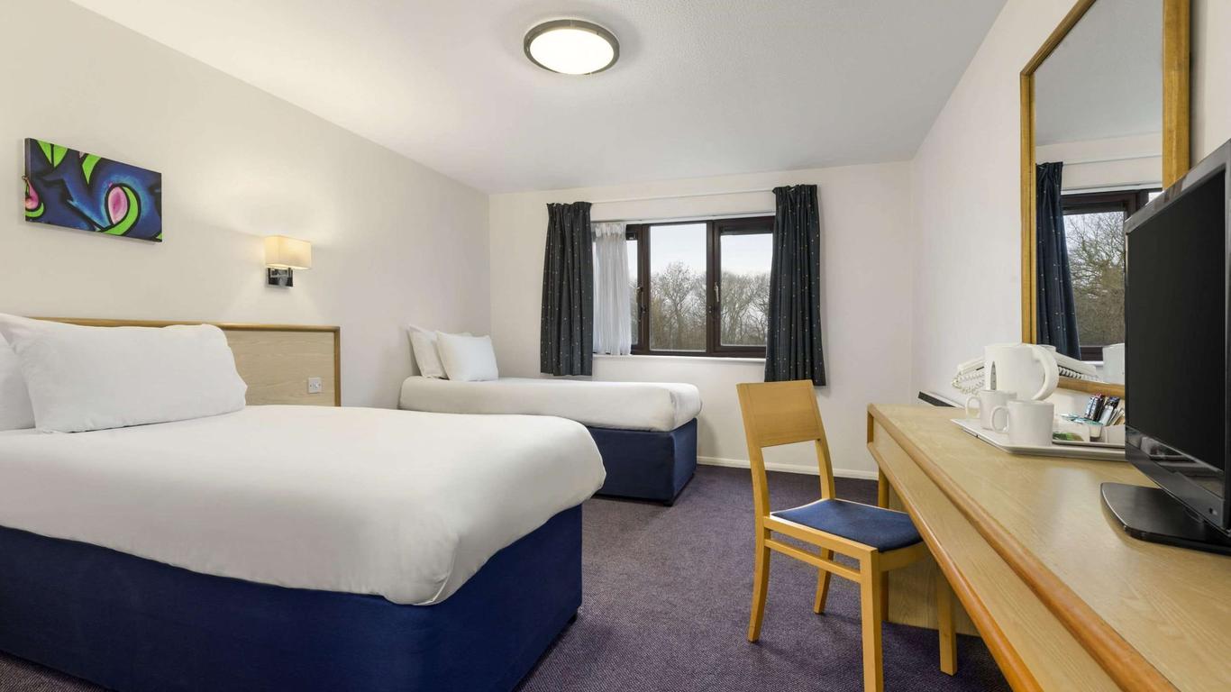 Days Inn by Wyndham Bridgend Cardiff M4