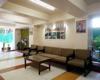 Hotel Executive Residency - Pune - Lobby