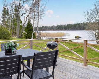 Cozy Home in Naessjoe With House Sea Vie - Nässjö - Balkong