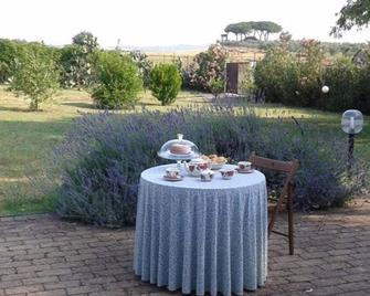 B&b Rolu - Prima Porta - Patio