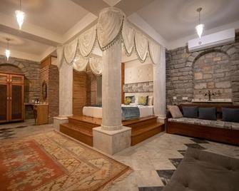 Portofino Hotel - Akyaka - Wohnzimmer