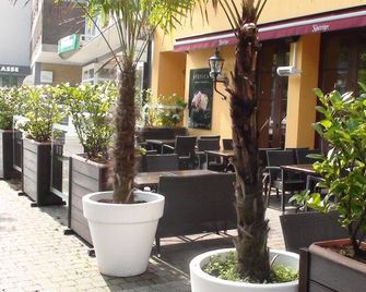 Hotel Lex - Hagen - Patio
