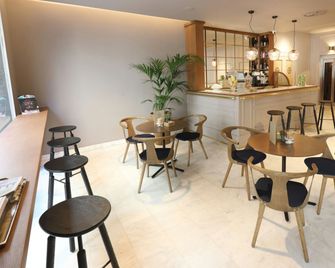 Ciutat De Girona - Girona - Bar