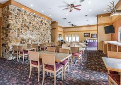 Quality Inn 68 8 4 Rock Springs Hotel Deals Reviews Kayak