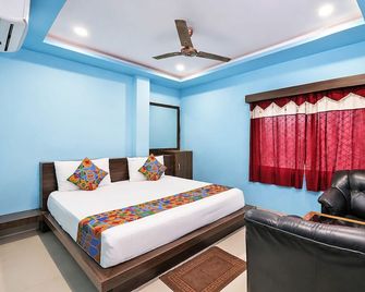 Fabhotel B Square Valley - Araku Valley - Bedroom