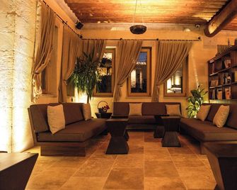 Millstone Cave Suites - Uchisar - Lounge