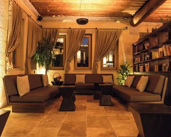 Millstone Cave Suites - Uchisar - Lounge