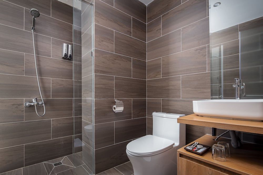 King Grand Boutique Hotel - Phnom Penh - Bathroom