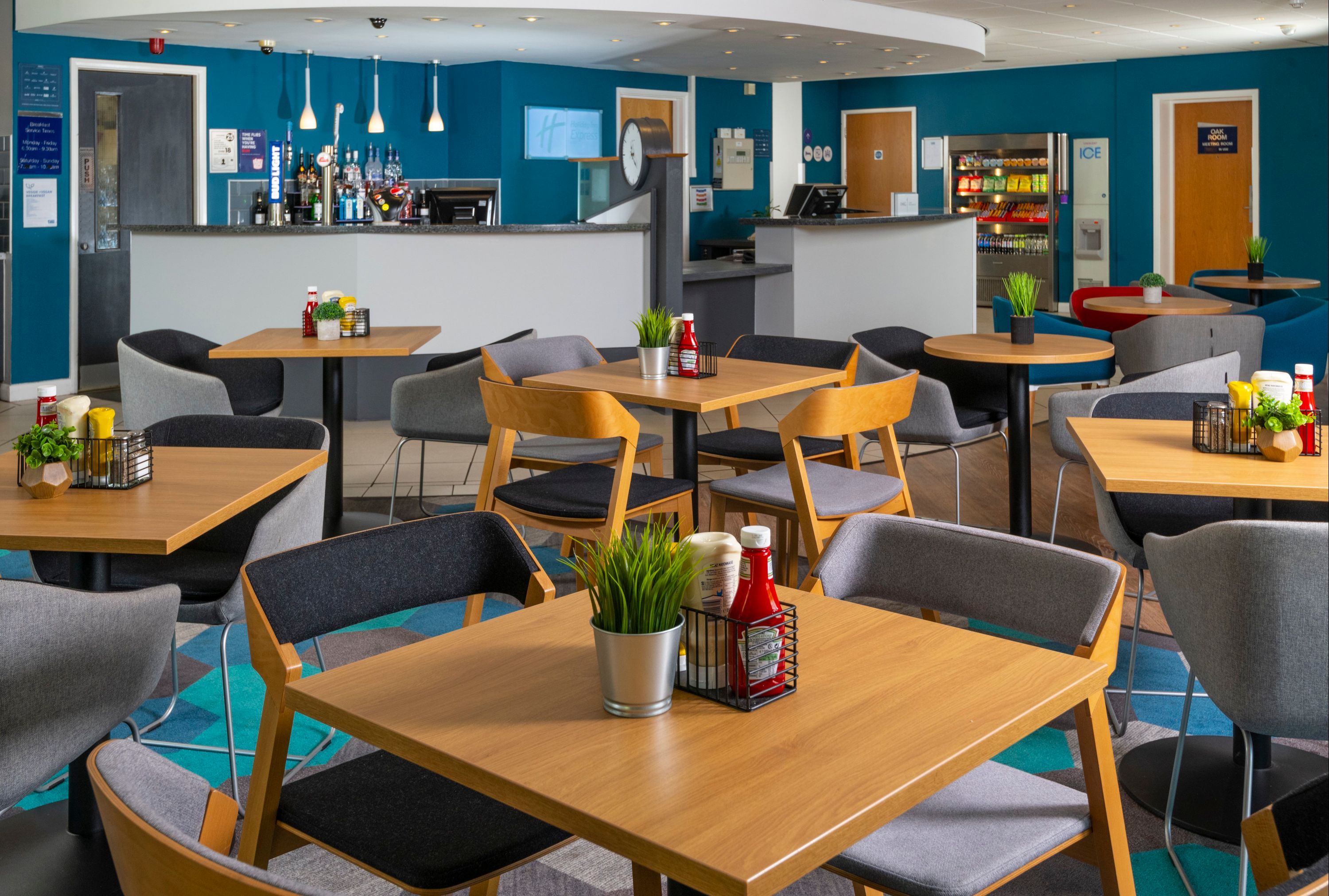 Holiday Inn Express Lichfield By IHG - טאמוורת' - מסעדה