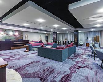 Courtyard by Marriott Tulsa Woodland Hills - Tulsa - Lounge