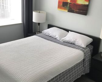 Frieda's Oasis near Riley Park - Vancouver - Habitación